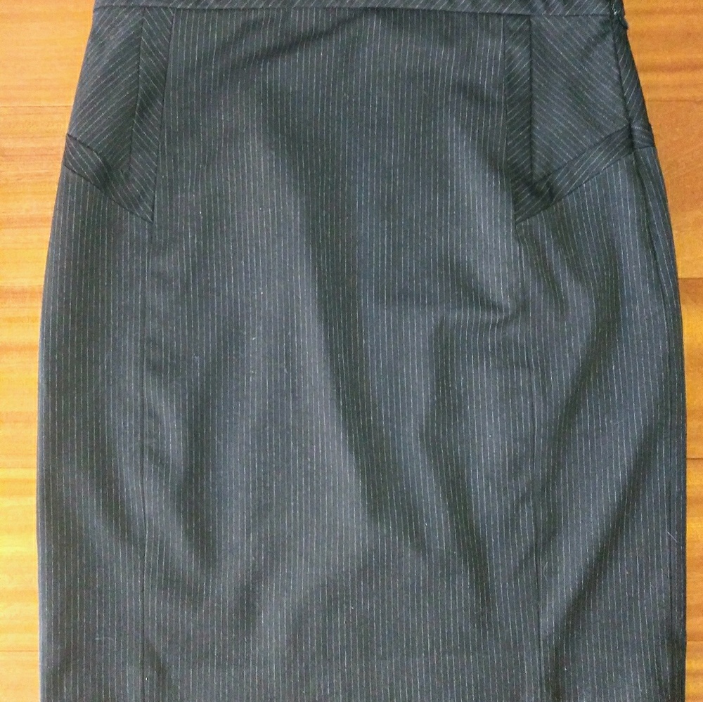 Express DS Black Pin Striped Pencil Skirt (8)
